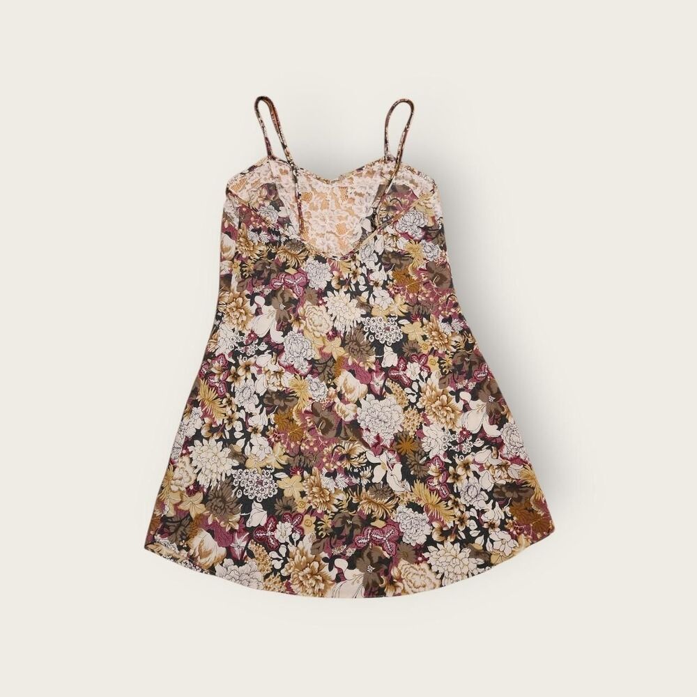 Vintage 90s Victoria's Secret pastel floral lace spaghetti strap mini slip dress - Picture 2 of 5